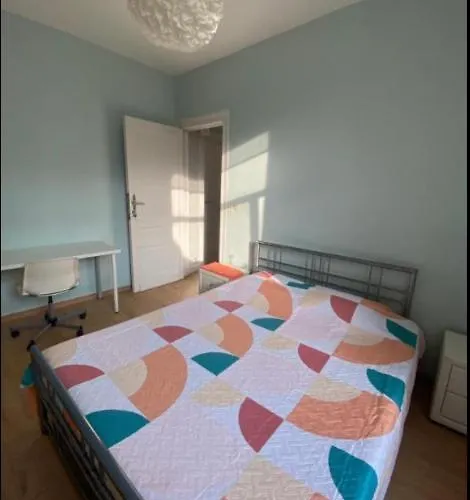Chambre Confortable Lits Double Schaarbeek Premier Etage