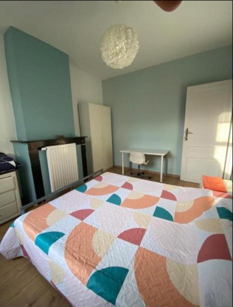 Habitación en casa particular Confortable Lits Double Schaarbeek Premier Etage Bruselas